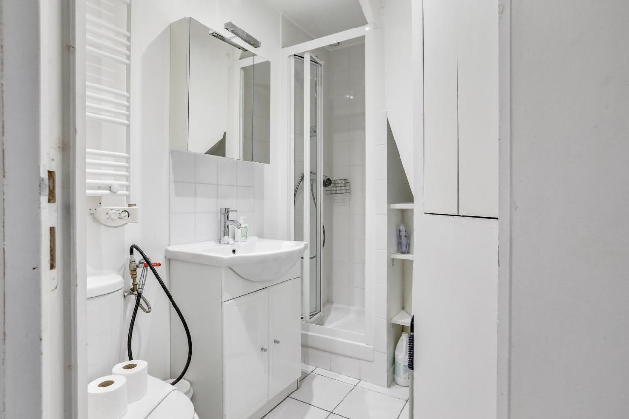 Triplex In Boulevard De Magenta By Guestready Paris Exterior foto